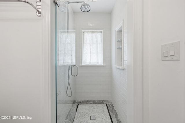 1622 AVOCA Place, Jacksonville, FL 32207