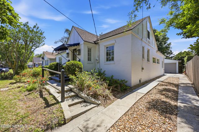 1622 AVOCA Place, Jacksonville, FL 32207