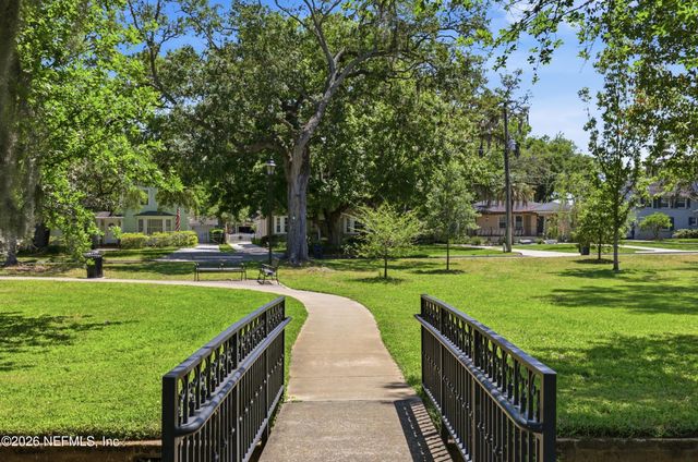 1622 AVOCA Place, Jacksonville, FL 32207