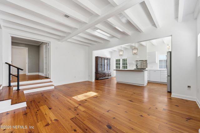 1622 AVOCA Place, Jacksonville, FL 32207