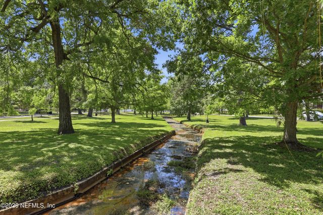 1622 AVOCA Place, Jacksonville, FL 32207