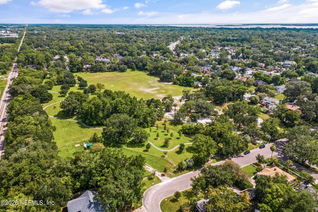 1622 AVOCA Place, Jacksonville, FL 32207