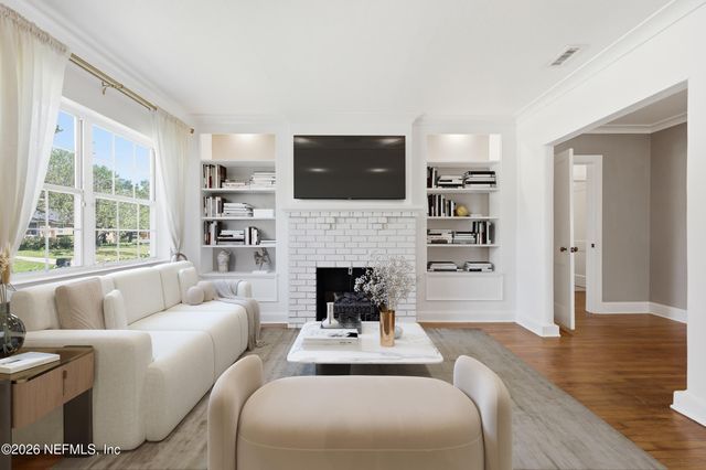 1622 AVOCA Place, Jacksonville, FL 32207