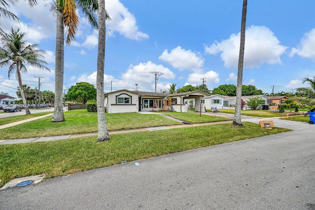 3300 NW 32nd Street, Lauderdale Lakes, FL 33309