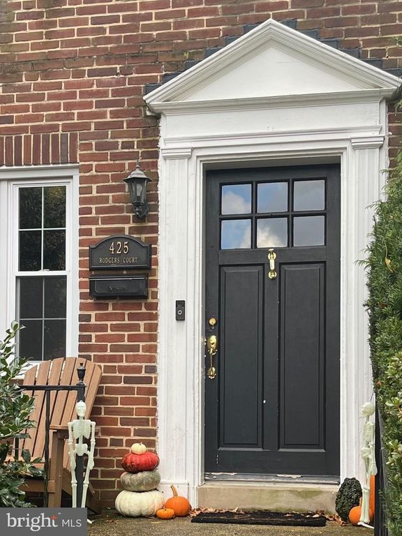 425 RODGERS CT, Baltimore, MD 21212