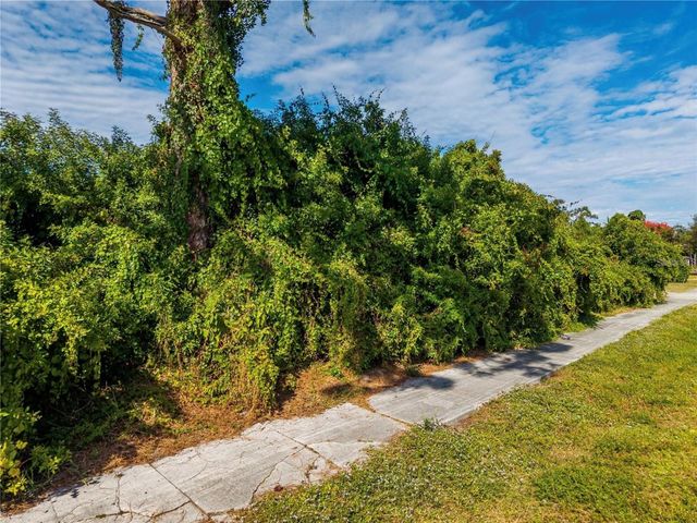 31 W SEMINOLE DRIVE, Venice, FL 34293