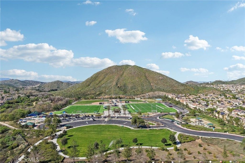 Image 49 of property listing at 34268 Deergrass Way, Lake Elsinore, CA 92532