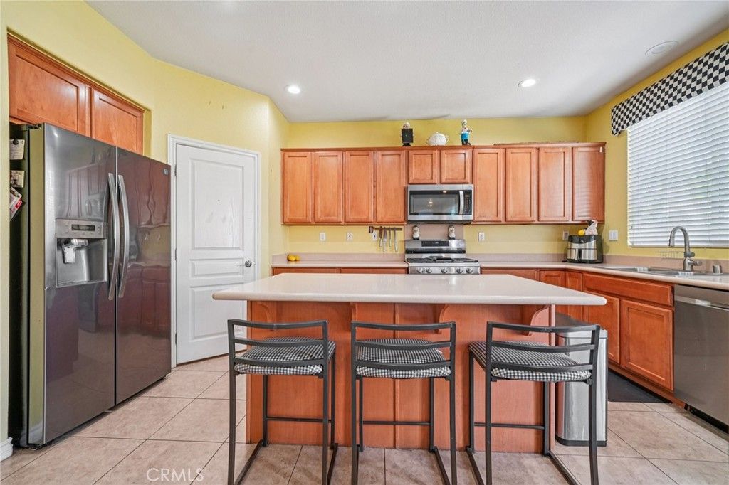 Image 8 of property listing at 34268 Deergrass Way, Lake Elsinore, CA 92532