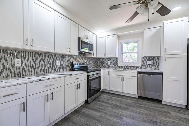 1132 S. HILL Road, Erie, PA 16509