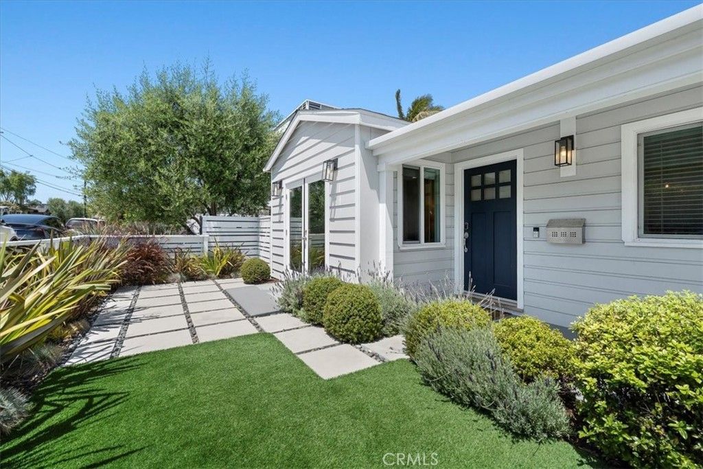 1430 Bonnie Brae, Hermosa Beach, CA 90254