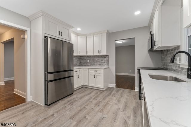 26 Claire Drive, Bridgewater Twp., NJ 08807