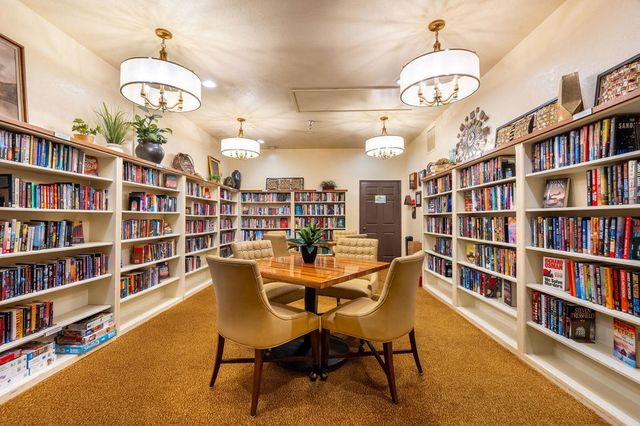 159 Camino Arroyo S, Palm Desert, CA 92260