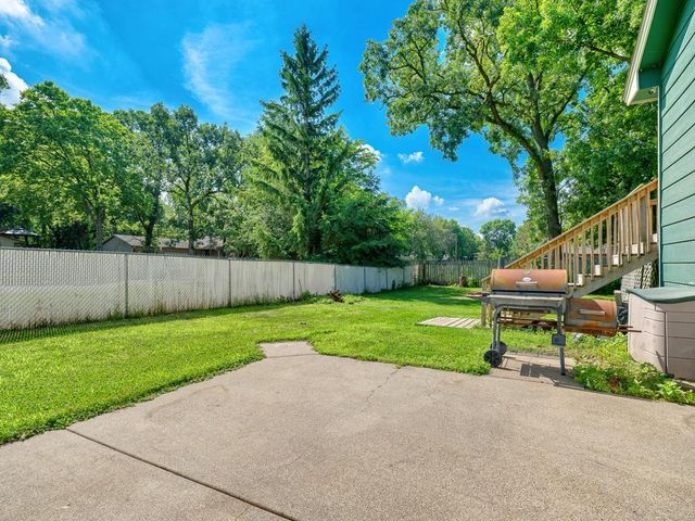 5901 114th Place N, Champlin, MN 55316
