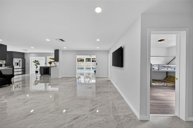 4390 NW 38th Avenue, Fort Lauderdale, FL 33309