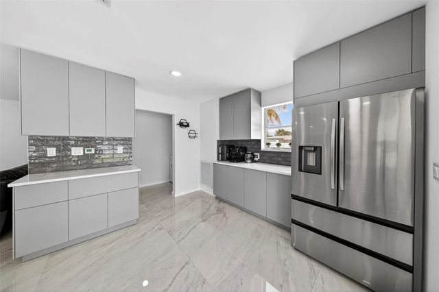 4390 NW 38th Avenue, Fort Lauderdale, FL 33309