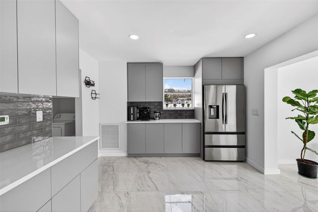 4390 NW 38th Avenue, Fort Lauderdale, FL 33309