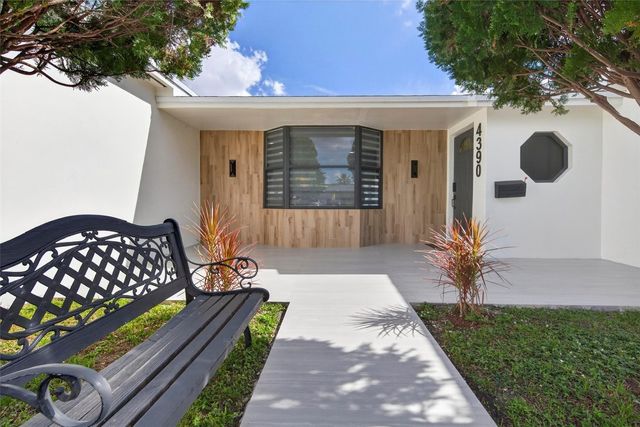 4390 NW 38th Avenue, Fort Lauderdale, FL 33309