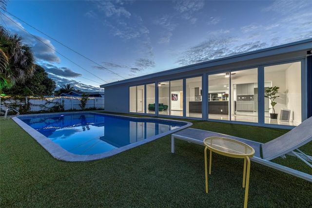 4390 NW 38th Avenue, Fort Lauderdale, FL 33309