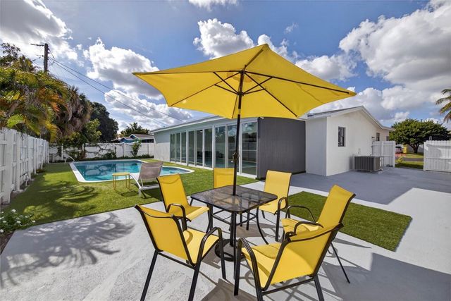 4390 NW 38th Avenue, Fort Lauderdale, FL 33309