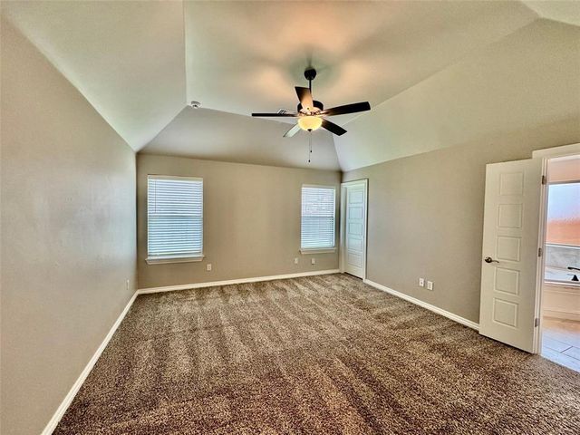 9229 NW 89th Street, Yukon, OK 73099