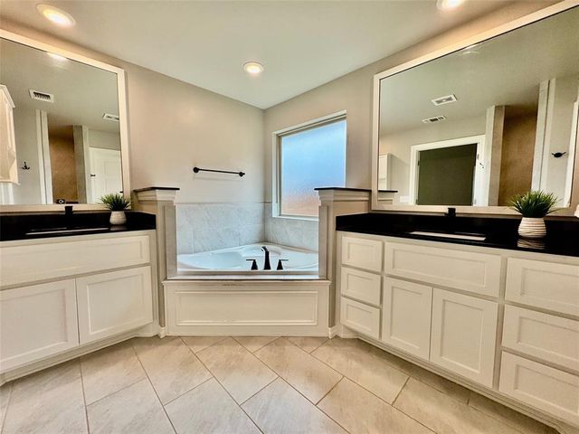 9229 NW 89th Street, Yukon, OK 73099