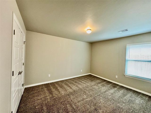 9229 NW 89th Street, Yukon, OK 73099