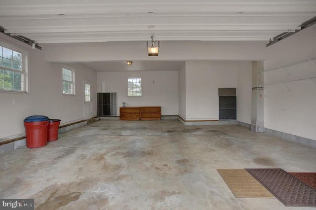 10305 CANDURA DR, Waynesboro, PA 17268