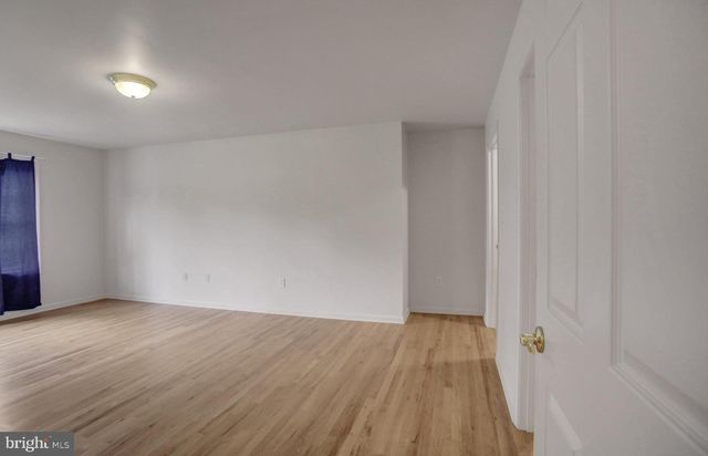 10305 CANDURA DR, Waynesboro, PA 17268