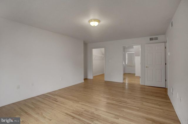 10305 CANDURA DR, Waynesboro, PA 17268