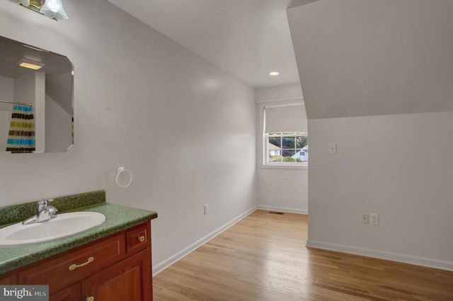 10305 CANDURA DR, Waynesboro, PA 17268