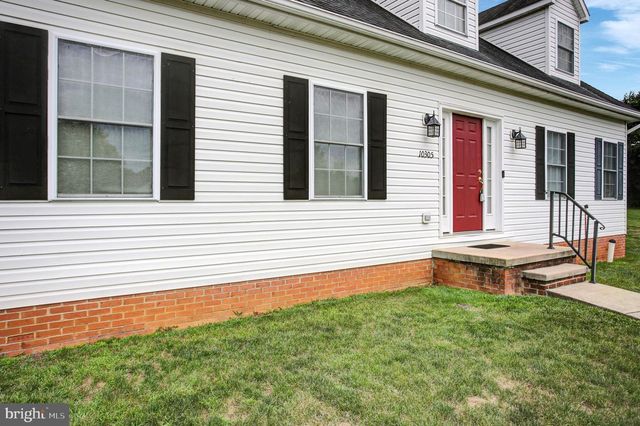 10305 CANDURA DR, Waynesboro, PA 17268