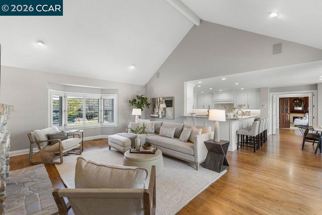 10 Crownridge Dr, Danville, CA 94506