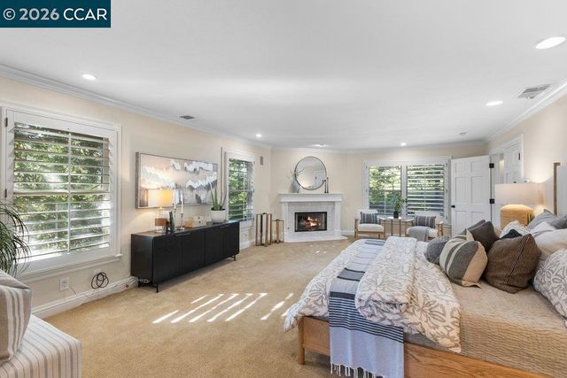 10 Crownridge Dr, Danville, CA 94506