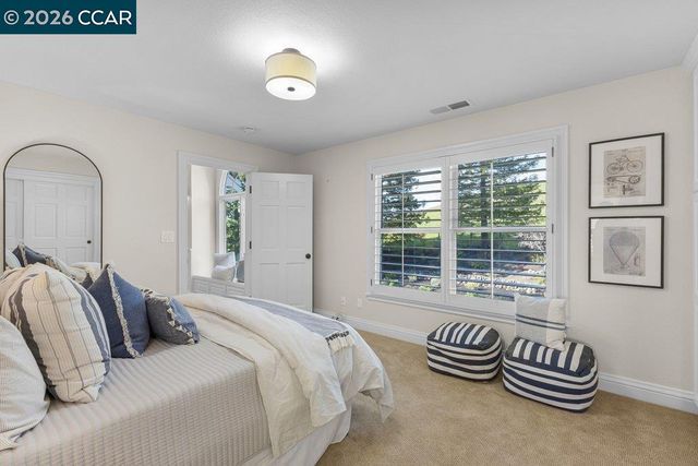 10 Crownridge Dr, Danville, CA 94506