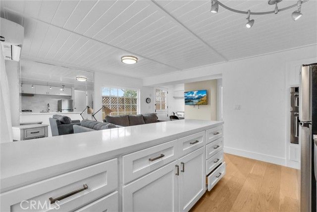 575 Through B, Laguna Beach, CA 92651