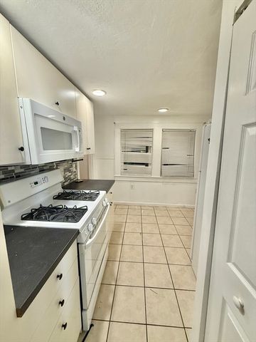 20 Park Road 2, Brockton, MA 02301