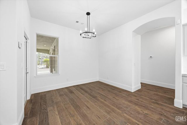 14925 Mooresville Place, Bakersfield, CA 93314