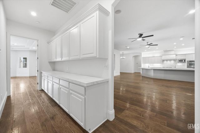 14925 Mooresville Place, Bakersfield, CA 93314