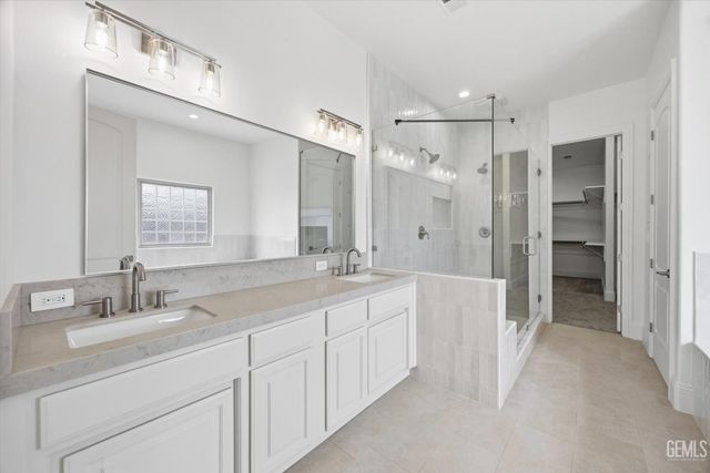 14925 Mooresville Place, Bakersfield, CA 93314