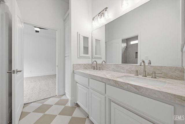 14925 Mooresville Place, Bakersfield, CA 93314