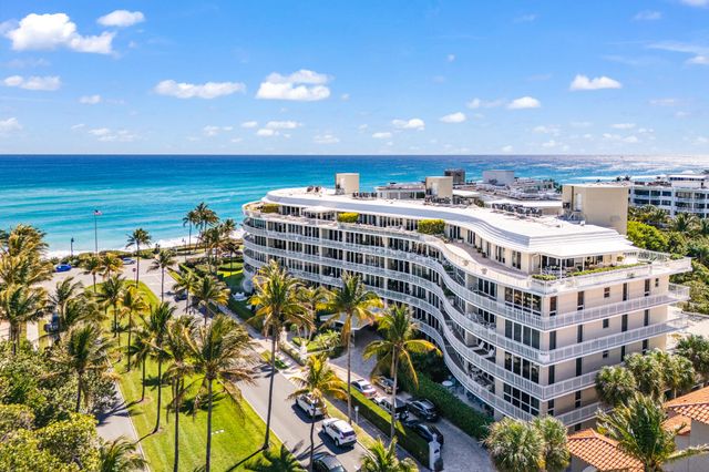100 ROYAL PALM Way D2, Palm Beach, FL 33480