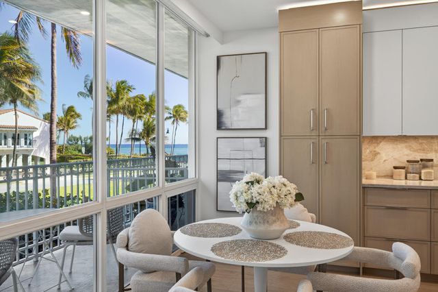 100 ROYAL PALM Way D2, Palm Beach, FL 33480