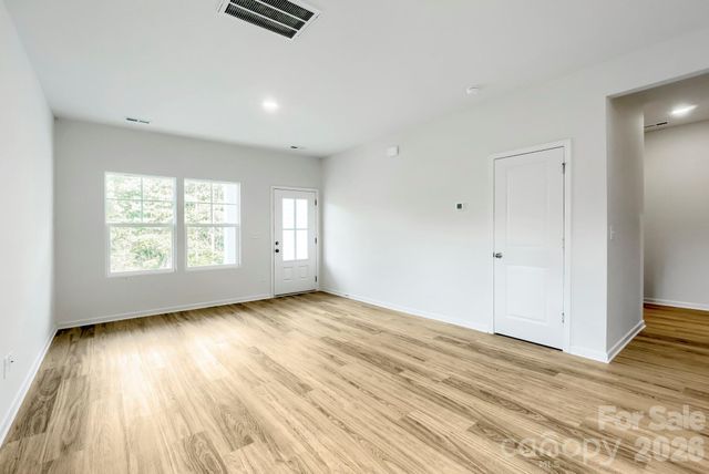 178 E Panther Creek Road, Troutman, NC 28166