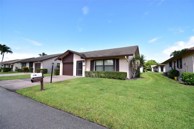 3305 Silver Buttonwood Drive, Greenacres, FL 33463