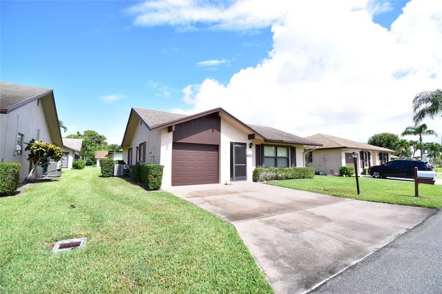 3305 Silver Buttonwood Drive, Greenacres, FL 33463