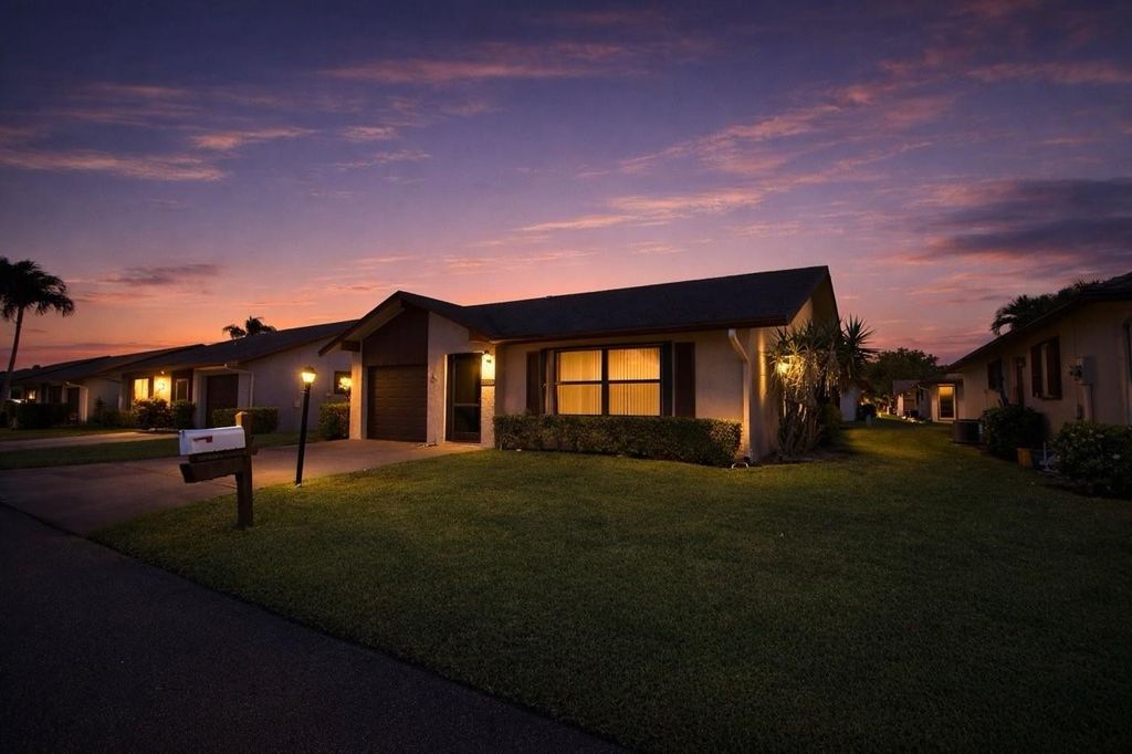 3305 Silver Buttonwood Drive, Greenacres, FL 33463