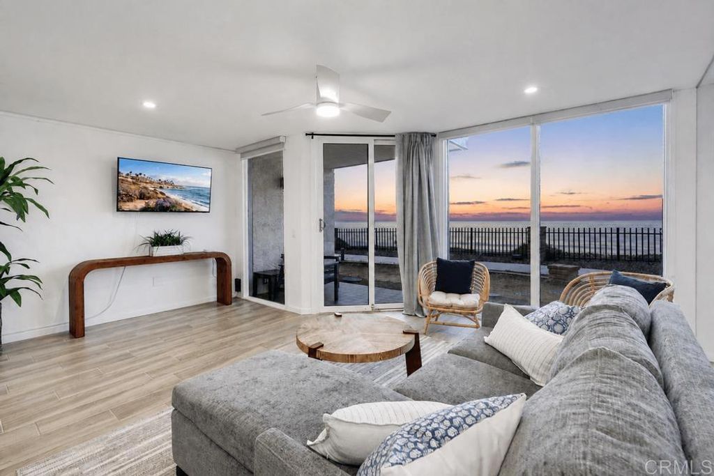 190 Del Mar Shores 7, Solana Beach, CA 92075 — exterior
