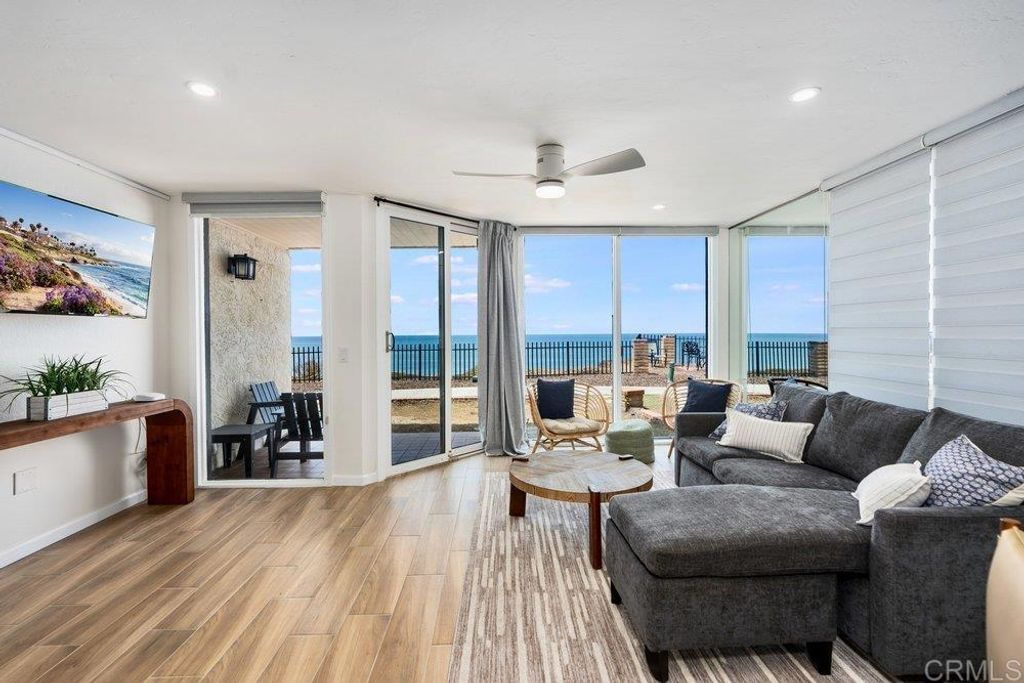 190 Del Mar Shores 7, Solana Beach, CA 92075 — photo 2