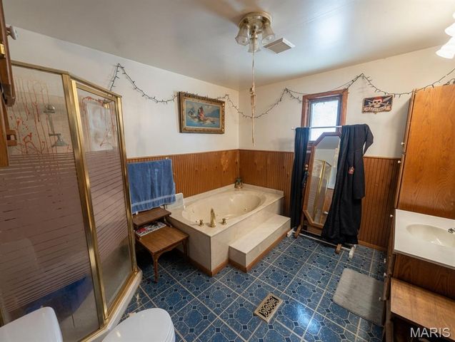 931 Neidringhaus Avenue, Granite City, IL 62040