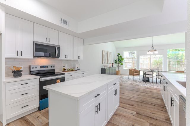 14323 Briarhills Parkway, Houston, TX 77077